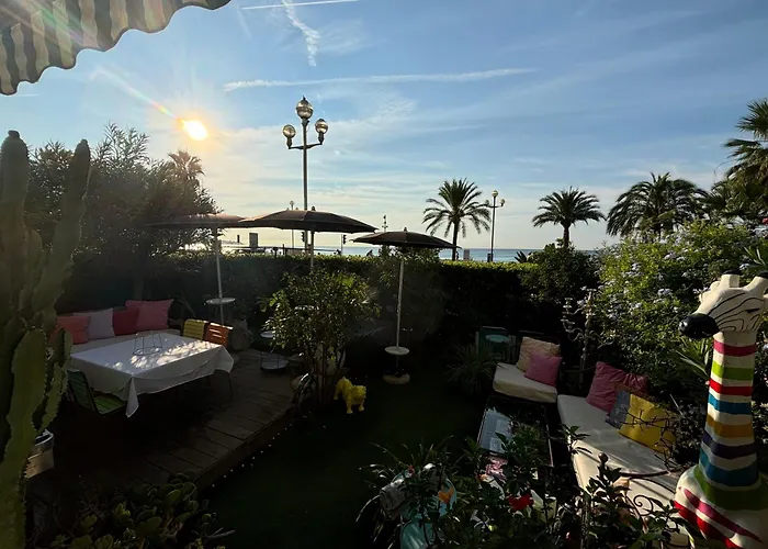 Promenade Des Anglais Center Sea And Beach Front Design Flat With Private Garden